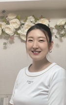 東川真理オーナー